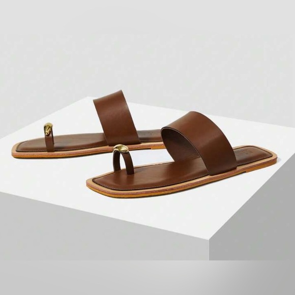 MOTF Brown Leather Sandals with Gold Accent Size 6/36 NWOT - Picture 1 of 3